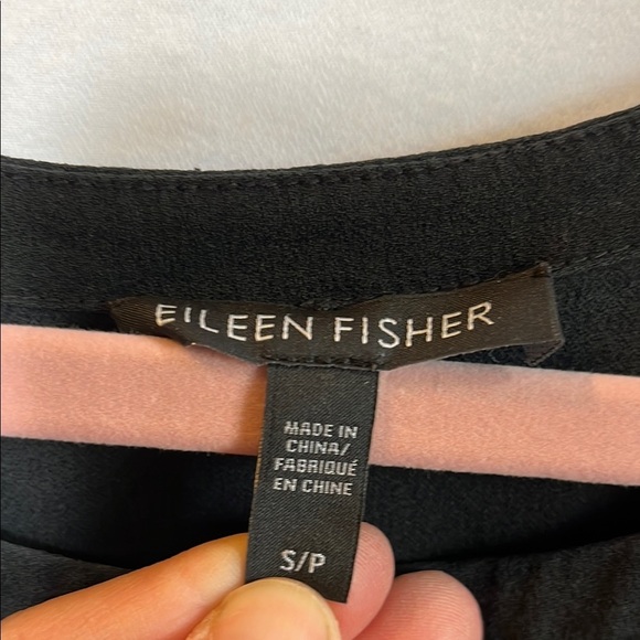 Silk Elegant Black Sleeveless Dress - Picture 2 of 11